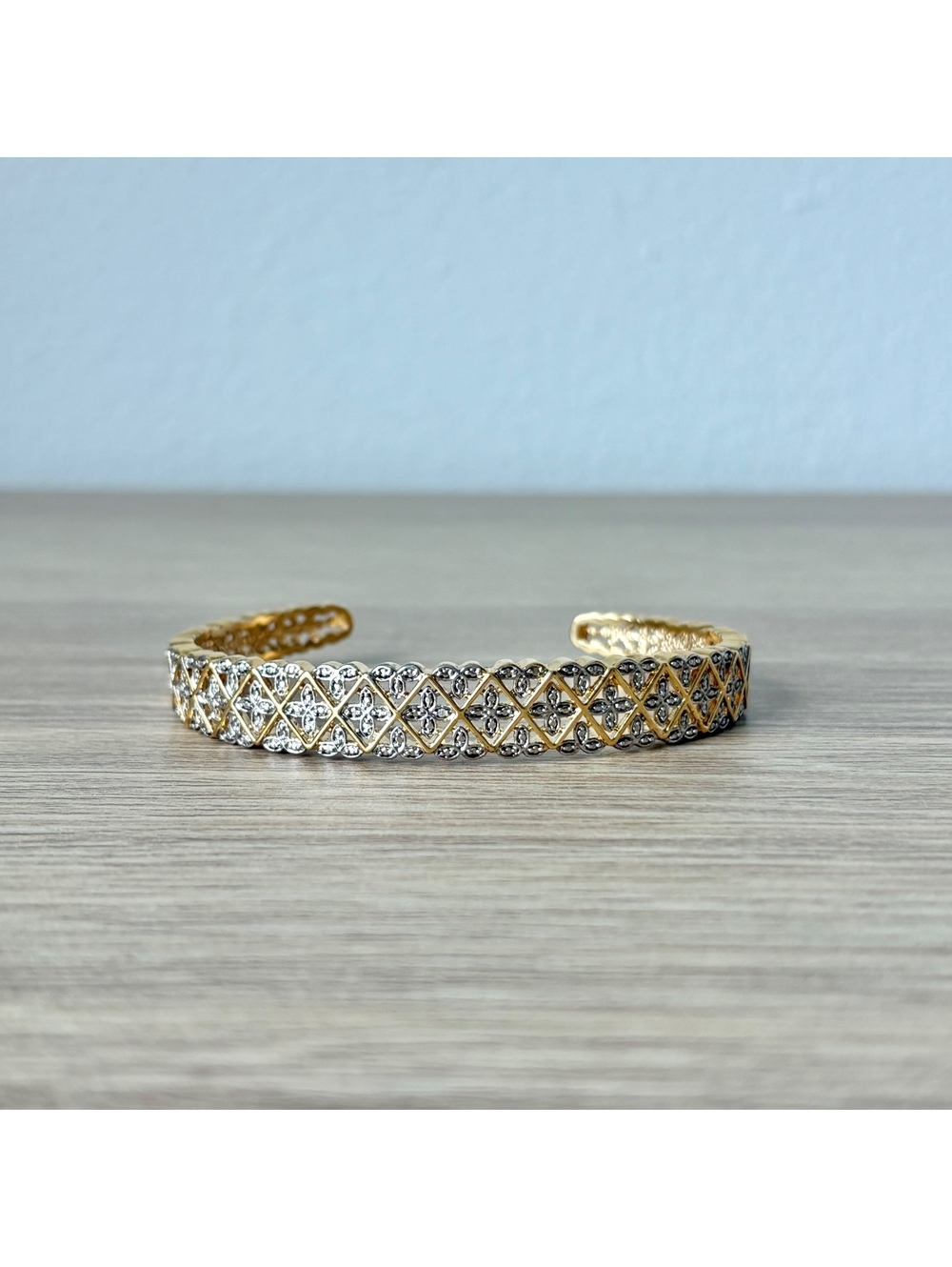 Vintage Gold Tone Cuff Bracelet Lattice Filigree